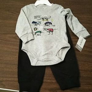 New 12 Month Carters Outfit